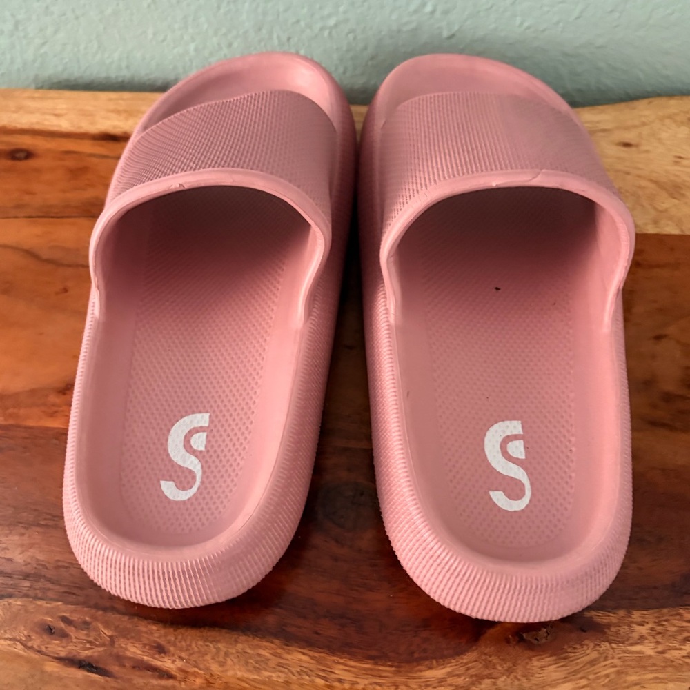 Pink Slide Sandals - Picture 3 of 9